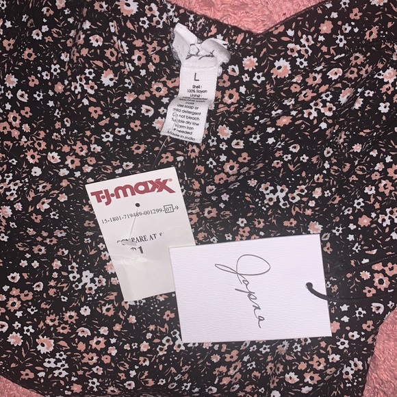 Crop Top - Picture 8 of 9